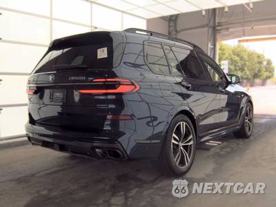 2023 BMW X7 Sports Activity Vehicle M60i - zdjęcie 4 z 21 - miniatura