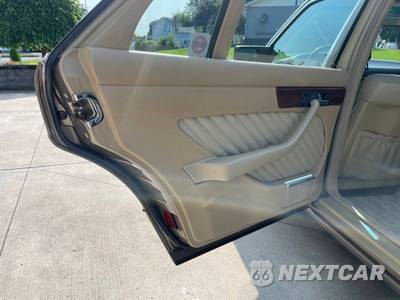1991 Mercedes-Benz 350 SDL Sedan - zdjęcie 24 z 45 - miniatura