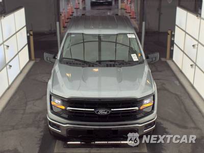 2025 Ford F-150 XLT Crew Cab Short Bed - zdjęcie 2 z 19 - miniatura