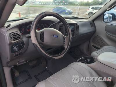 2003 Ford F-150 XL Extended Cab Medium Bed w/Rear Doors - zdjęcie 9 z 44 - miniatura