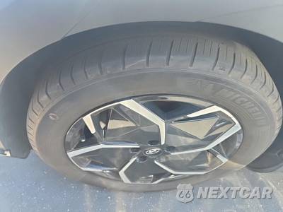 2024 Hyundai IONIQ 5 SE Standard Range - zdjęcie 17 z 32 - miniatura