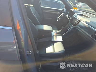 2021 Volkswagen Atlas Cross Sport V6 SEL R-Line - zdjęcie 8 z 21 - miniatura