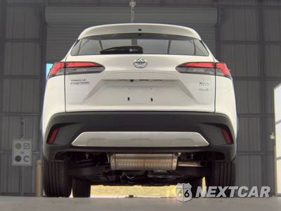 2026 Toyota Corolla Cross XLE - zdjęcie 7 z 27 - miniatura