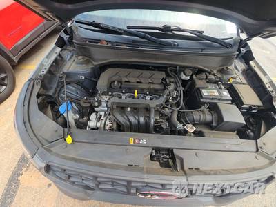 2020 Hyundai Venue SE - zdjęcie 15 z 18 - miniatura