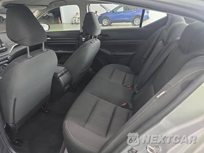 2025 Nissan Altima SV - zdjęcie 13 z 27 - miniatura