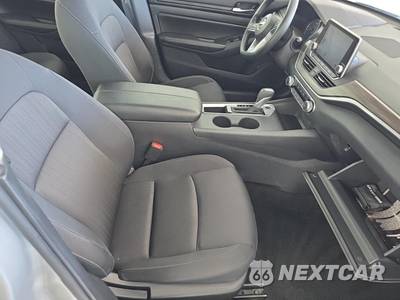2025 Nissan Altima SV - zdjęcie 20 z 27 - miniatura