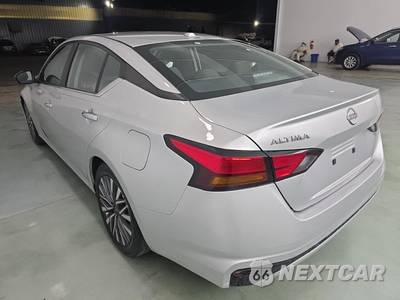 2025 Nissan Altima SV - zdjęcie 6 z 27 - miniatura