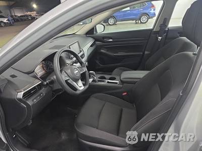 2025 Nissan Altima SV - zdjęcie 7 z 27 - miniatura