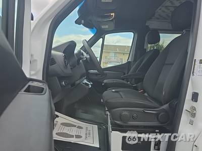 2019 Mercedes-Benz Sprinter 1500 Cargo Van Standard Roof 144.0" WB - zdjęcie 13 z 31 - miniatura