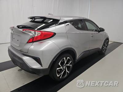 2020 Toyota C-HR XLE - zdjęcie 4 z 41 - miniatura
