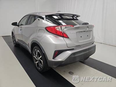 2020 Toyota C-HR XLE - zdjęcie 6 z 41 - miniatura