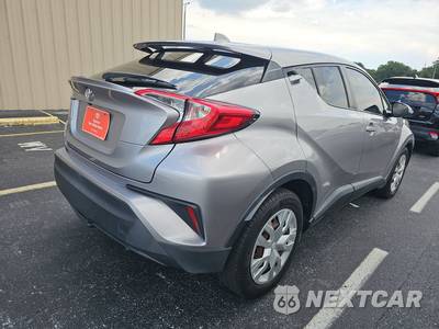 2019 Toyota C-HR LE - zdjęcie 4 z 30 - miniatura