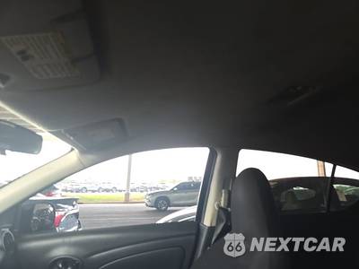 2012 Nissan Versa 1.6 S Sedan - zdjęcie 18 z 52 - miniatura