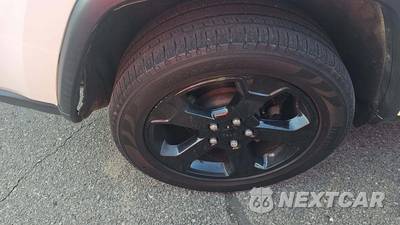 2018 Jeep Grand Cherokee Upland Edition - zdjęcie 24 z 38 - miniatura