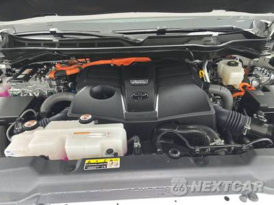 2025 Toyota Sequoia Limited - zdjęcie 16 z 19 - miniatura