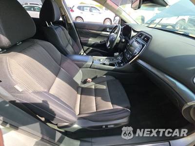 2020 Nissan Maxima S - zdjęcie 8 z 24 - miniatura
