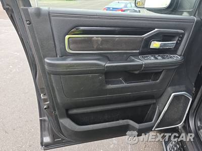 2022 Ram 2500 Laramie Extended Crew Cab Medium Bed - zdjęcie 9 z 27 - miniatura