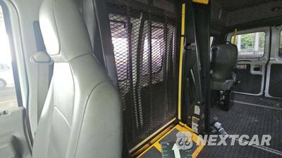 2012 Ford E-250 Commercial Cargo Van 138.0" WB - zdjęcie 46 z 49 - miniatura