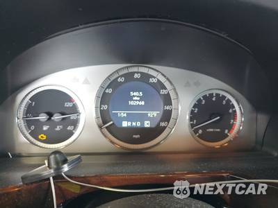 2010 Mercedes-Benz GLK 350 4MATIC - zdjęcie 12 z 31 - miniatura