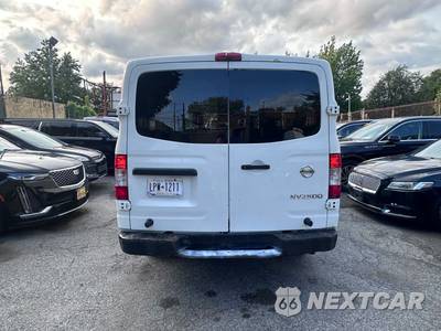 2017 Nissan NV2500 HD Cargo S Standard Roof 146.1" WB - zdjęcie 5 z 42 - miniatura