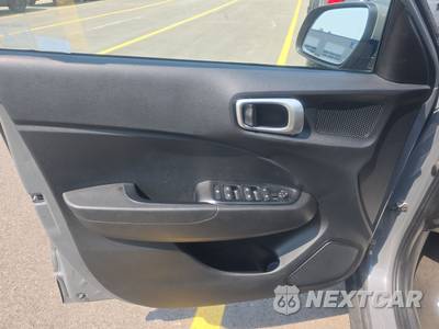 2021 Hyundai Venue SE - zdjęcie 9 z 28 - miniatura