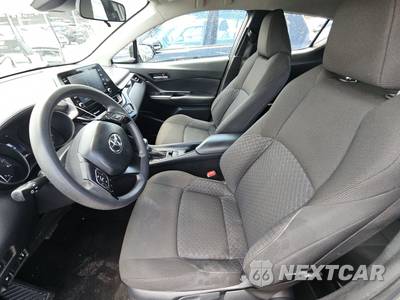 2021 Toyota C-HR LE - zdjęcie 7 z 34 - miniatura