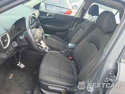 2025 Hyundai Venue SEL - zdjęcie 7 z 23 - miniatura