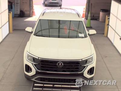 2025 Volkswagen Atlas Cross Sport 2.0T SE w/Technology - zdjęcie 2 z 23 - miniatura