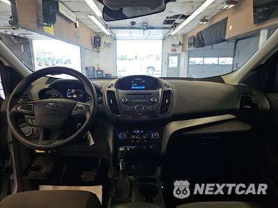 2017 Ford Escape SE - zdjęcie 11 z 30 - miniatura