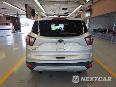 2017 Ford Escape SE - zdjęcie 5 z 30 - miniatura