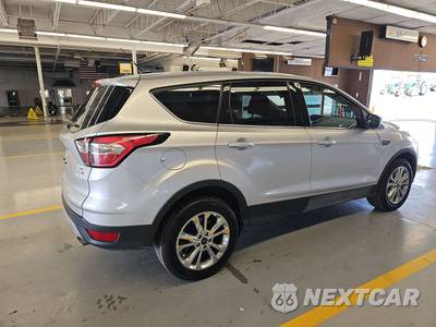 2017 Ford Escape SE - zdjęcie 4 z 30 - miniatura