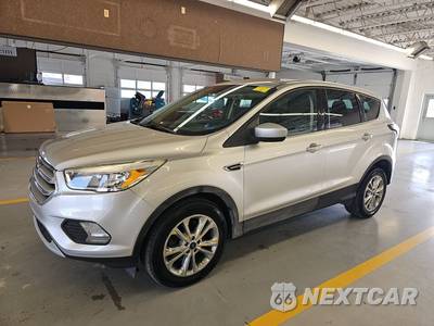 2017 Ford Escape SE - zdjęcie 1 z 30 - miniatura
