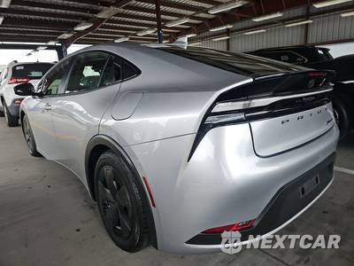 2024 Toyota Prius Prime SE - zdjęcie 6 z 22 - miniatura
