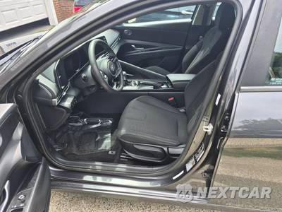 2021 Hyundai Elantra SE - zdjęcie 7 z 14 - miniatura