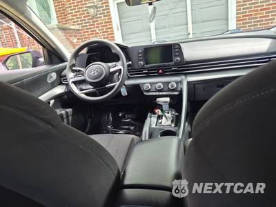 2021 Hyundai Elantra SE - zdjęcie 9 z 14 - miniatura