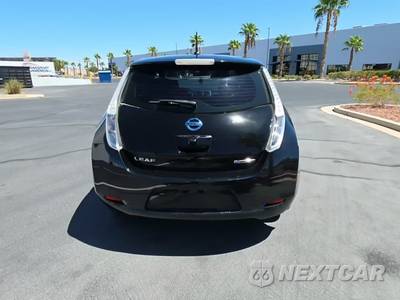 2015 Nissan LEAF S - zdjęcie 5 z 11 - miniatura