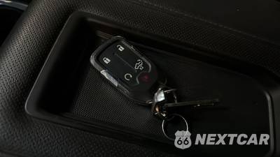 2021 GMC Sierra 1500 AT4 Crew Cab Short Bed - zdjęcie 7 z 37 - miniatura