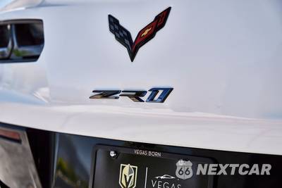 2019 Chevrolet Corvette ZR1 Coupe 3ZR - zdjęcie 17 z 50 - miniatura
