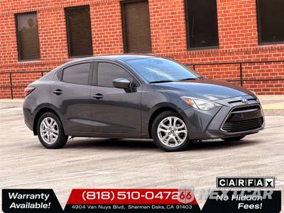 2018 Toyota Yaris iA Sedan - zdjęcie 1 z 26 - miniatura