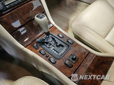 1998 Mercedes-Benz E 320 Sedan - zdjęcie 31 z 43 - miniatura