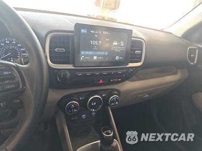 2021 Hyundai Venue SEL - zdjęcie 11 z 34 - miniatura