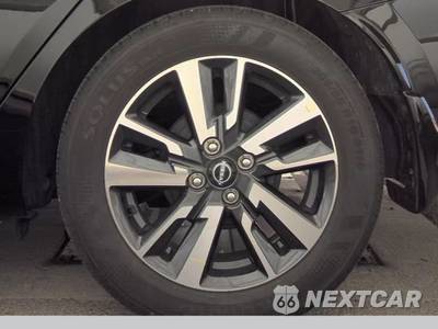 2025 Nissan Versa SV - zdjęcie 12 z 35 - miniatura
