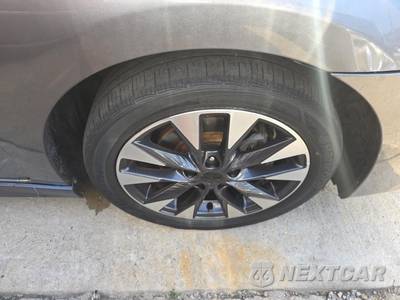 2017 Nissan Sentra SR TURBO - zdjęcie 9 z 21 - miniatura
