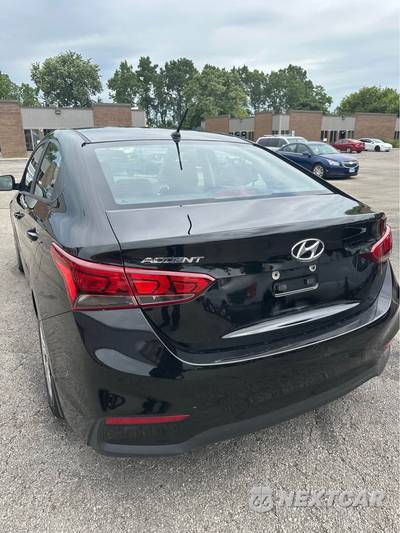 2019 Hyundai Accent SE - zdjęcie 3 z 13 - miniatura