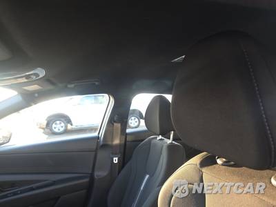 2026 Hyundai Elantra SEL Sport - zdjęcie 17 z 23 - miniatura