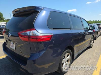 2020 Toyota Sienna L 7-Passenger 119.3" WB - zdjęcie 4 z 37 - miniatura