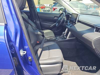 2022 Toyota Corolla Cross XLE - zdjęcie 8 z 41 - miniatura