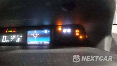 2017 Toyota Prius v Three - zdjęcie 30 z 41 - miniatura
