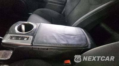2017 Toyota Prius v Three - zdjęcie 36 z 41 - miniatura