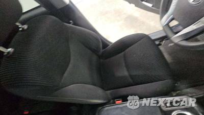 2017 Toyota Prius v Three - zdjęcie 28 z 41 - miniatura